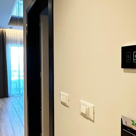 Hotel Delta Premium Дуррес Экстерьер фото