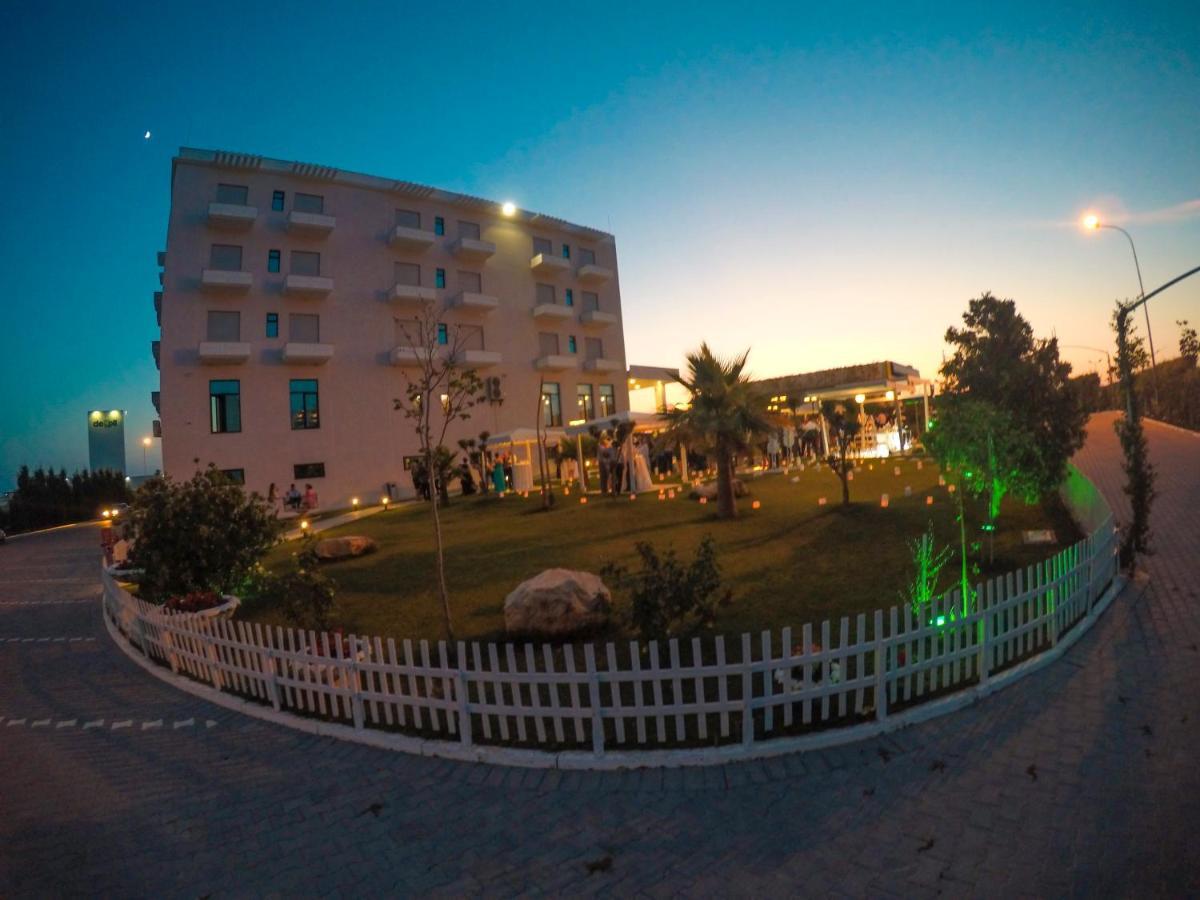 Hotel Delta Premium Дуррес Экстерьер фото