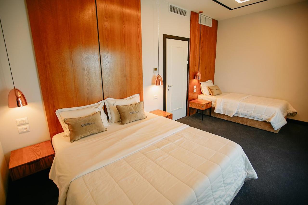 Hotel Delta Premium Дуррес Экстерьер фото