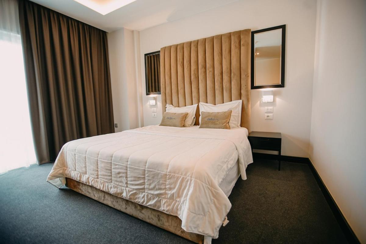 Hotel Delta Premium Дуррес Экстерьер фото