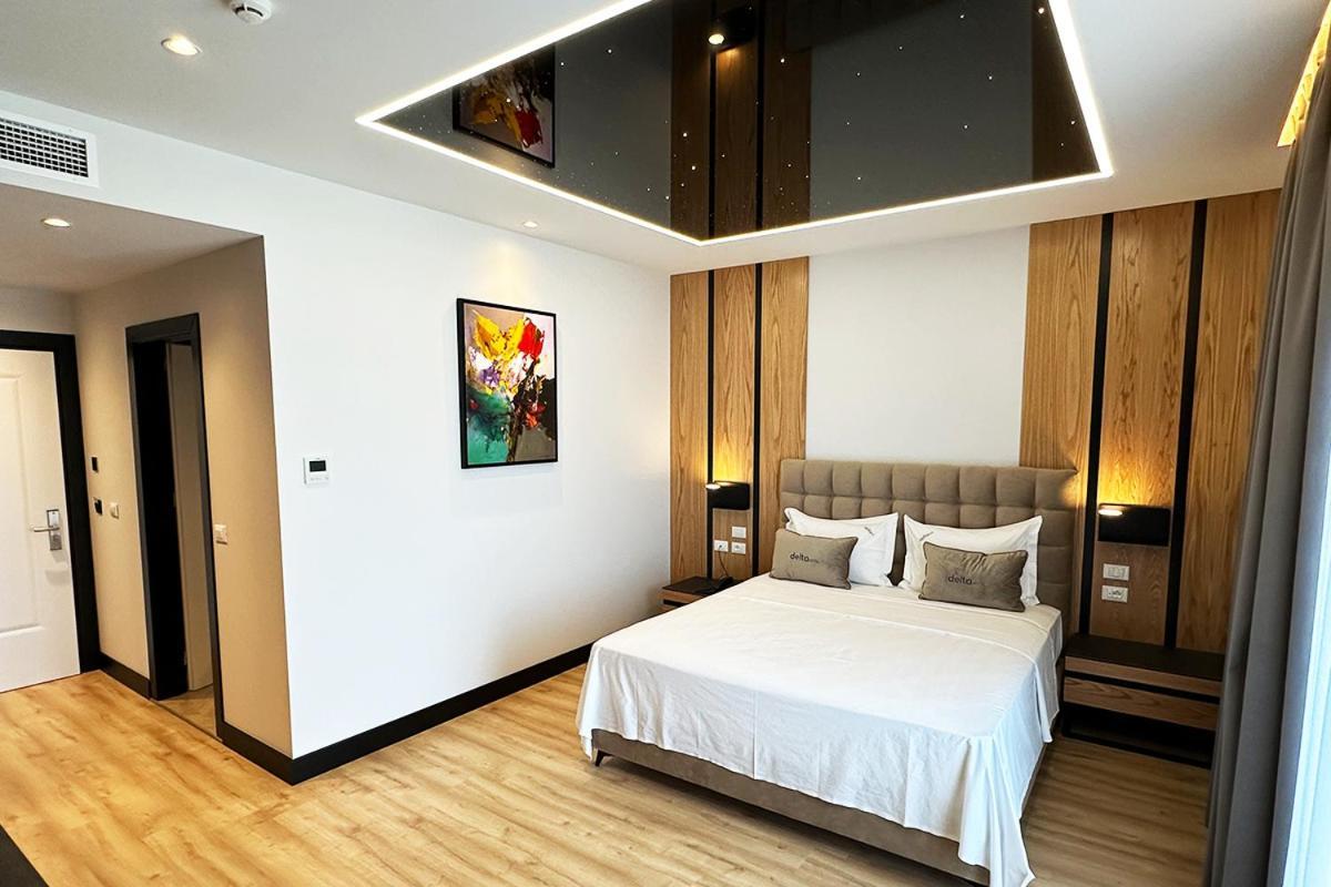 Hotel Delta Premium Дуррес Экстерьер фото