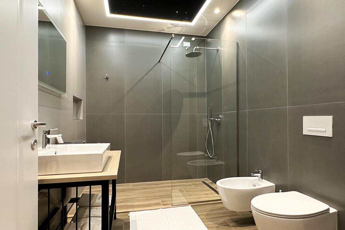 Hotel Delta Premium Дуррес Экстерьер фото