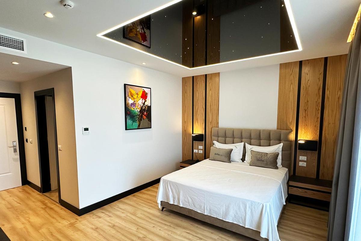 Hotel Delta Premium Дуррес Экстерьер фото