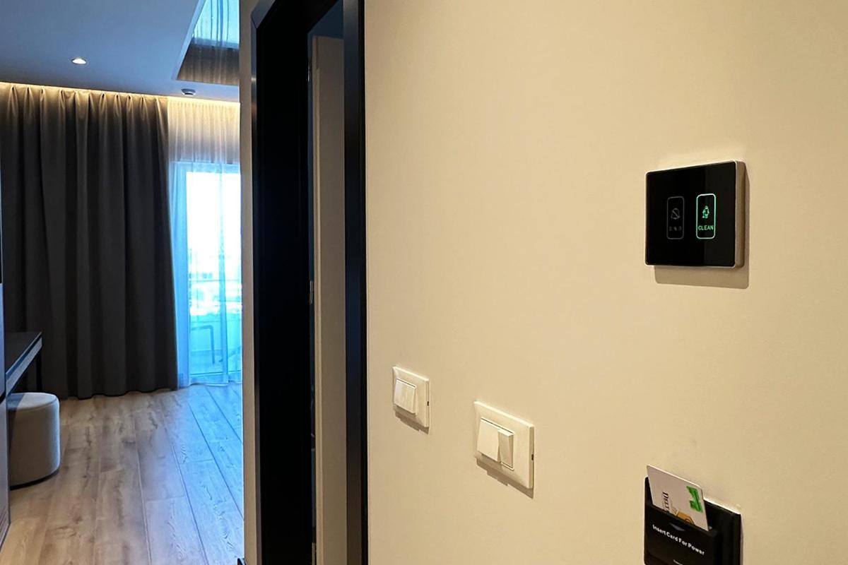 Hotel Delta Premium Дуррес Экстерьер фото