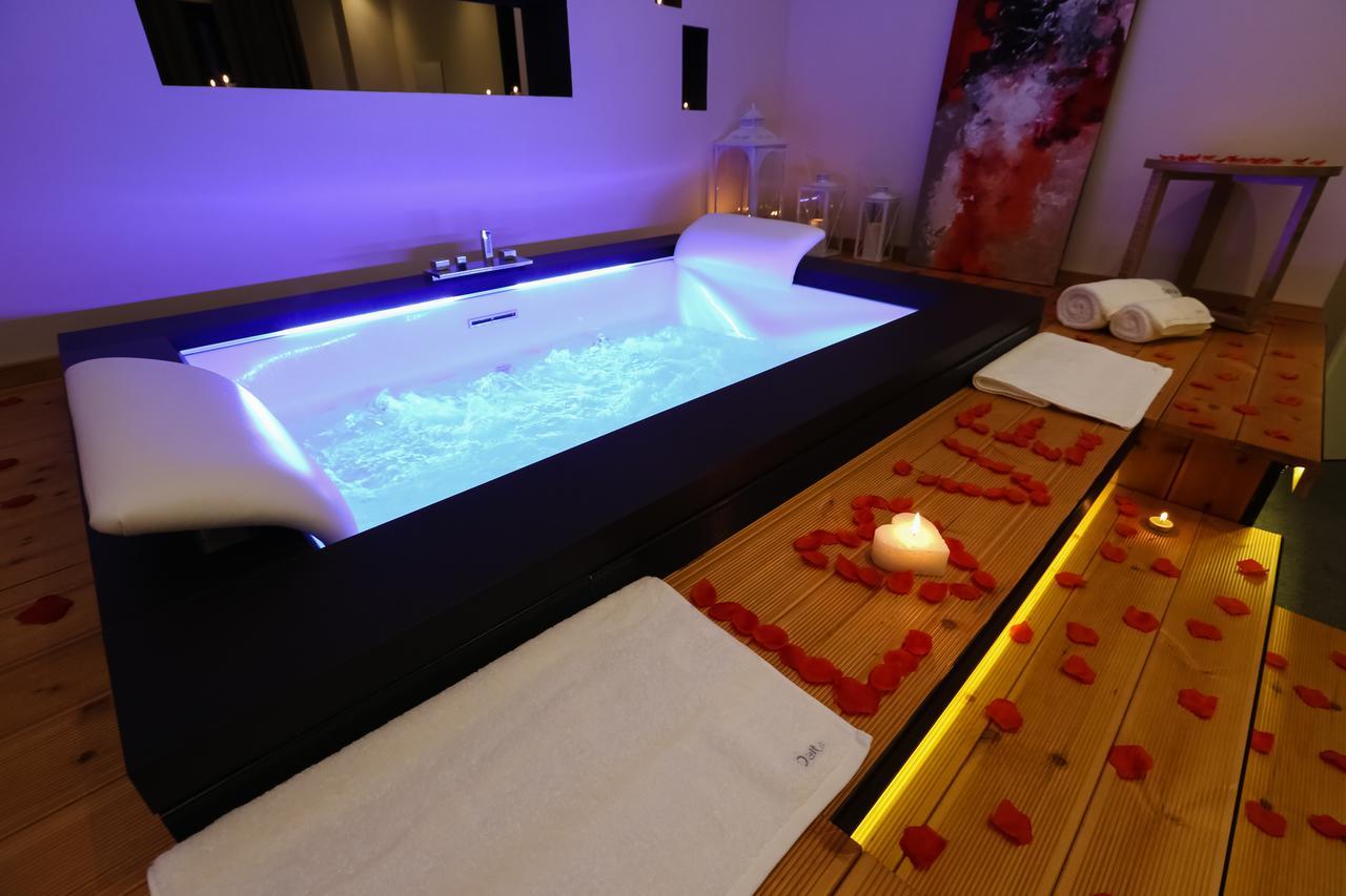 Hotel Delta Premium Дуррес Экстерьер фото