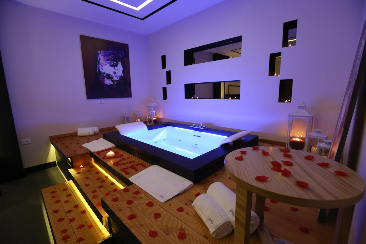 Hotel Delta Premium Дуррес Экстерьер фото